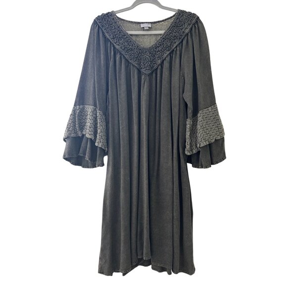 Avenue Bohemian Style Charcoal Gray Dress With Embroidered Details Bell Sleeves - Picture 1 of 12
